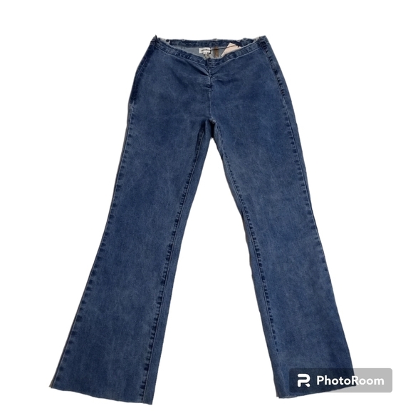 Superdown Woman Isabella Frayed Waist Ruched Front  Zip Side Jean size 29 - Picture 1 of 12